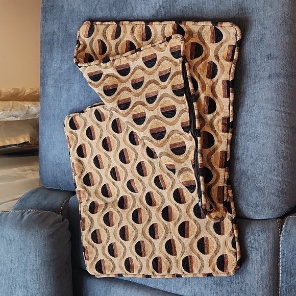 Handmade 2 decorative accent pillows  tan/brown/black - Picture 1 of 6